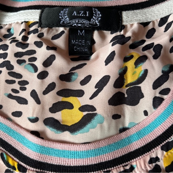 NWT A.Z.I. New York Pastel Relaxed fit Leopard Print Blouse Size M - Picture 3 of 14